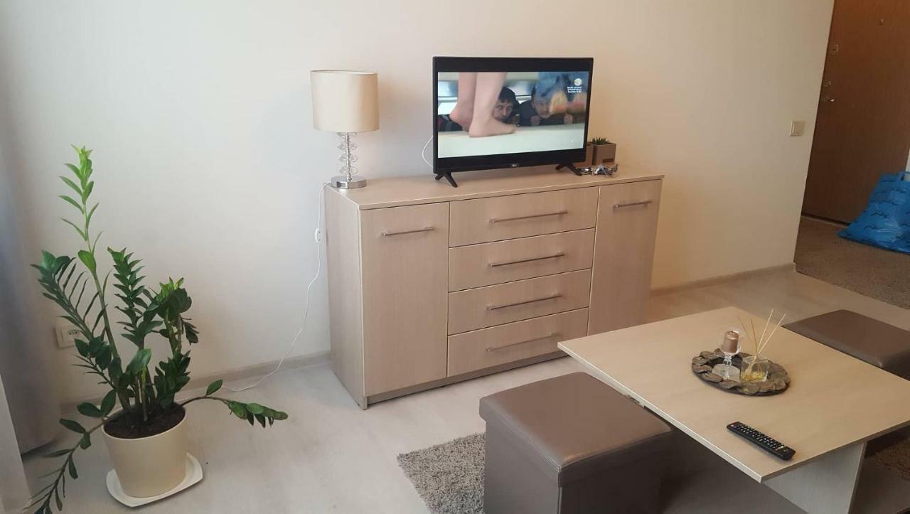 Lieporiu Apartamentai Шяуляй Экстерьер фото